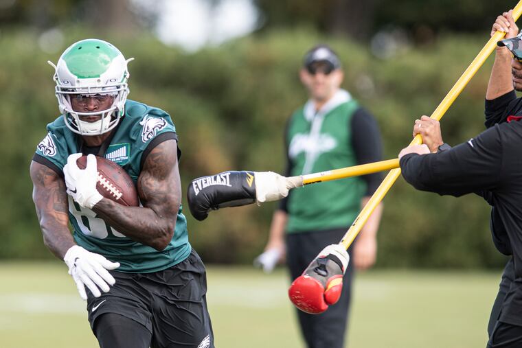 Wide receiver Julio Jones practicing with the Eagles on Thursday.
